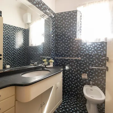 Σπίτι διακοπών 633 - Casa Indipendente Nel Centro Storico Di Numana, Con Terrazzo, Due Bagni E Aria Condizionata - White Club Omaggio Dal Lun Al Ven Fino Al 02-08 Numana