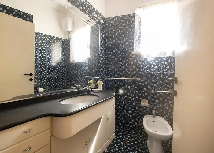 Holiday home 633 - Casa Indipendente Nel Centro Storico Di Numana