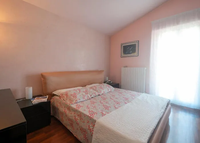 633 - Casa Indipendente Nel Centro Storico Di